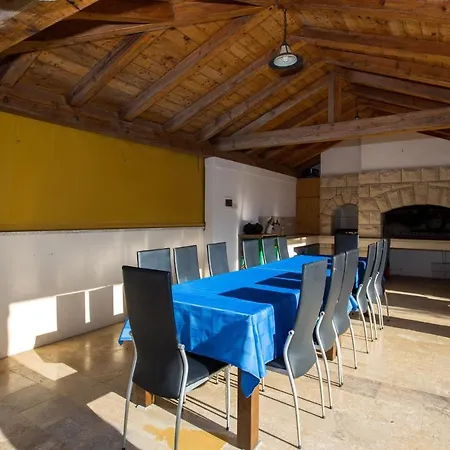 Stunning In Barbat With Wifi Apartment Barbat na Rabu